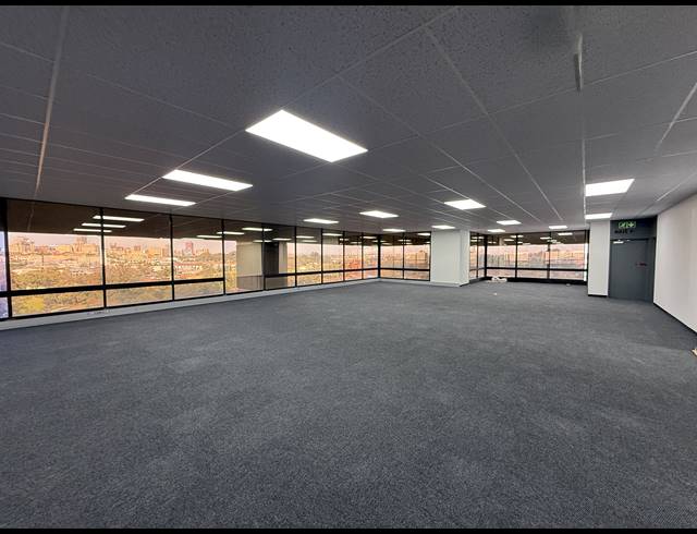 835M² OFFICE TO LET IN BRAAMFONTEIN WERF